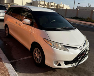 2015 Toyota Previa in dubai