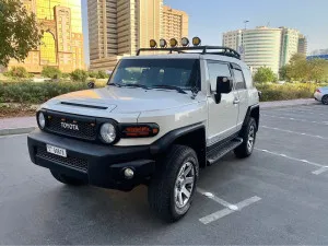2021 تويوتا أف جي كروزر in dubai