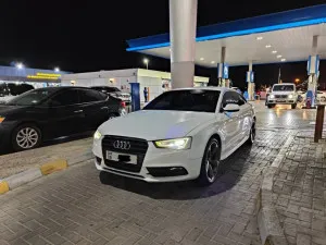 2015 اودي آي ٥