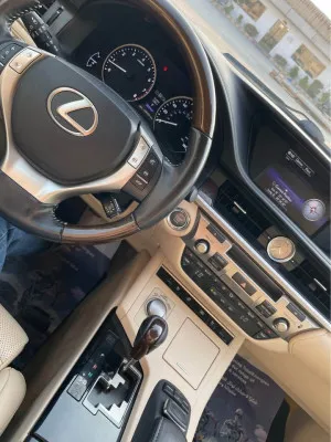2015 لكزس ES - اي اس