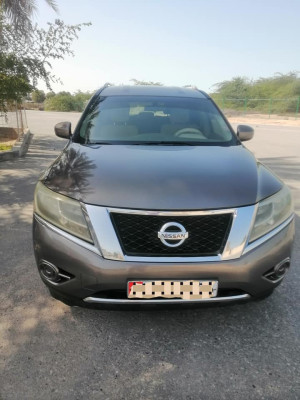 2014 Nissan Pathfinder in dubai