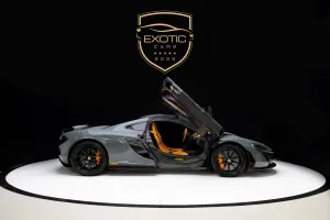 2015 McLaren P1