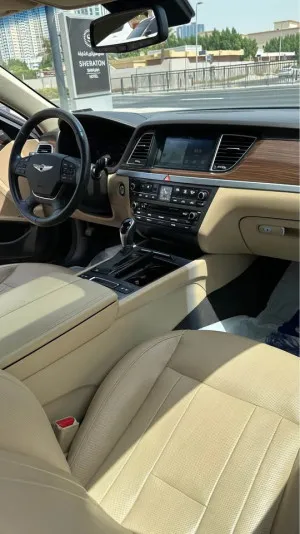2016 Genesis G80