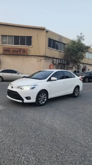 2015 تويوتا ياريس in dubai