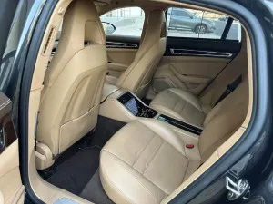 2018 Porsche Panamera