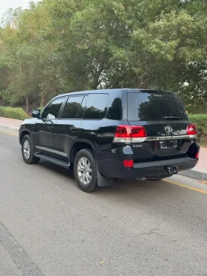 2018 Toyota Land Cruiser