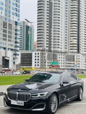 2022 بي أم دابليو الفئة - 7  