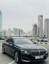 2022 بي أم دابليو الفئة - 7  
