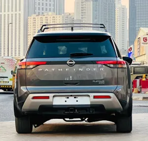2022 نيسان باثفايندر 