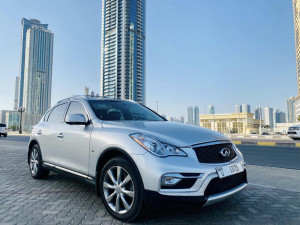 2016 Infiniti QX50 in dubai