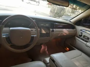 2011 Lincoln Town Car