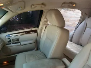 2011 Lincoln Town Car