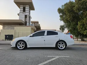 2012 ميتسوبيشي جلنت