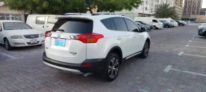 2014 تويوتا راف ٤