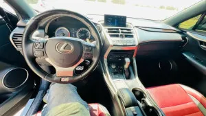 2017 لكزس NX - ان اكس