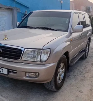 2002 تويوتا لاند كروزر in dubai