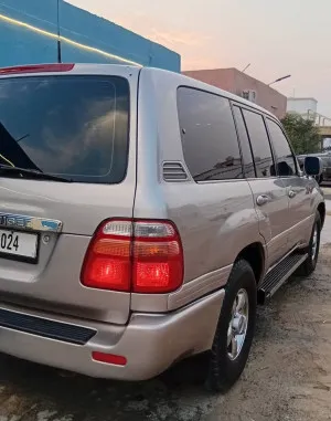 2002 تويوتا لاند كروزر