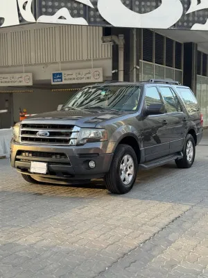2017 Ford Expedition in dubai