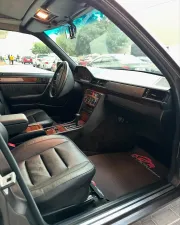 1993 Mercedes-Benz 500 560