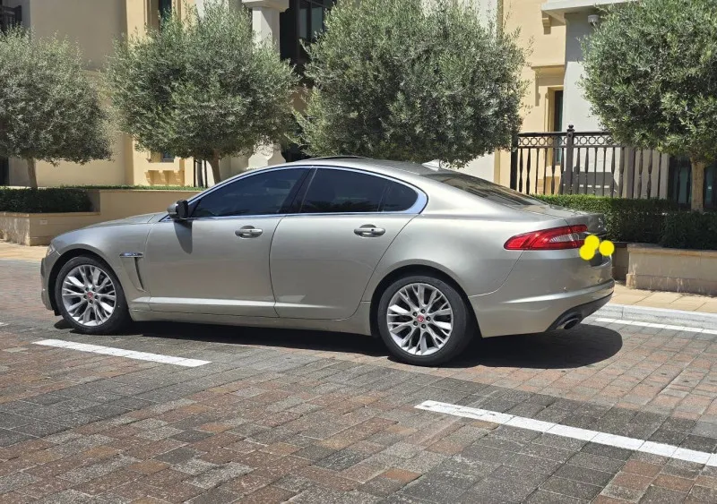 2016 Jaguar XF in Dubai