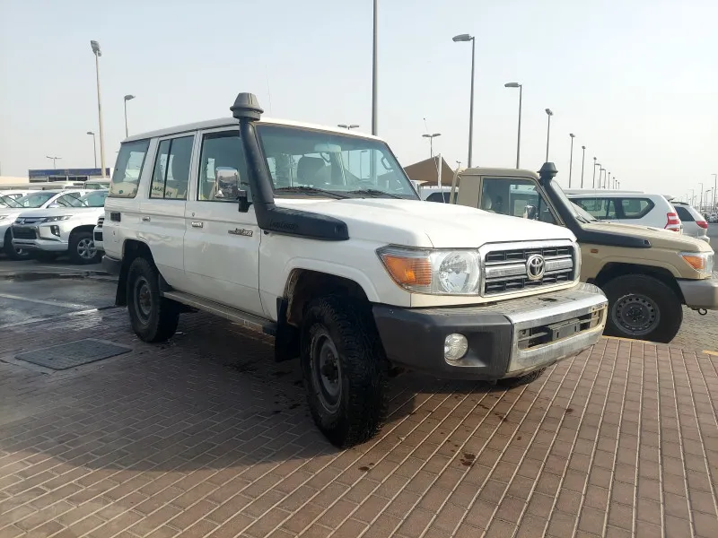 2018 Toyota Land Cruiser in Dubai