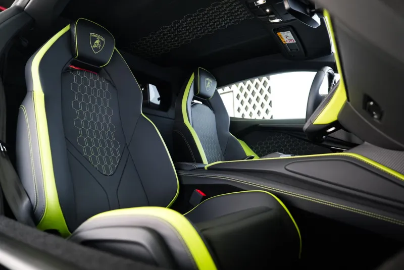 2024 Lamborghini Revuelto in Dubai