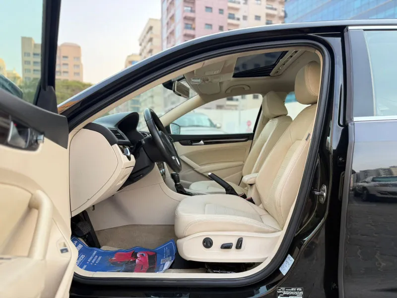 2014 Volkswagen Passat in Dubai
