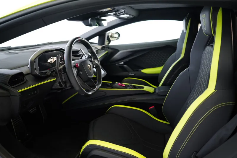 2024 Lamborghini Revuelto in Dubai