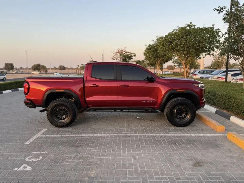 2024 جي أم سي كانيون in Dubai