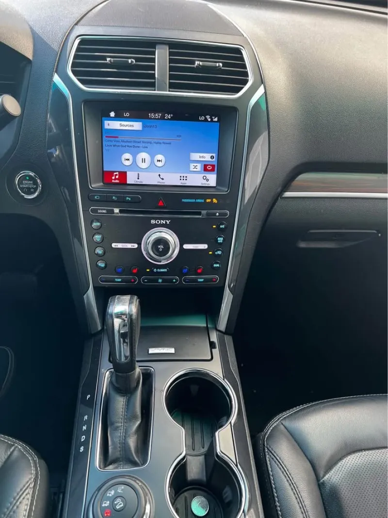 2017 Ford Explorer in Dubai