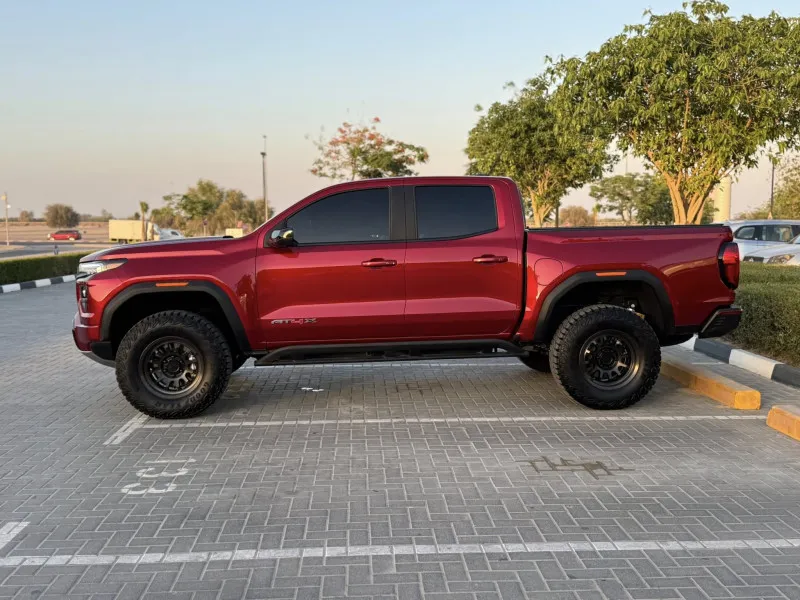 2024 جي أم سي كانيون in Dubai
