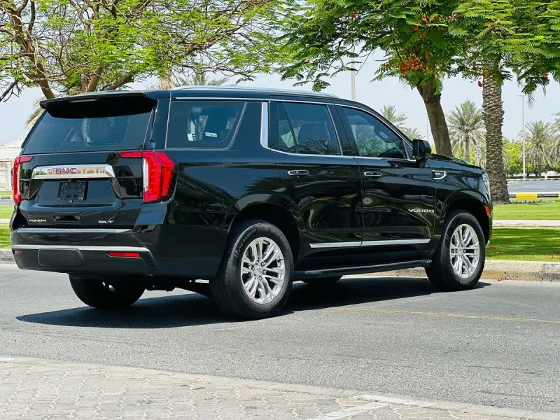 2022 GMC Yukon in Dubai