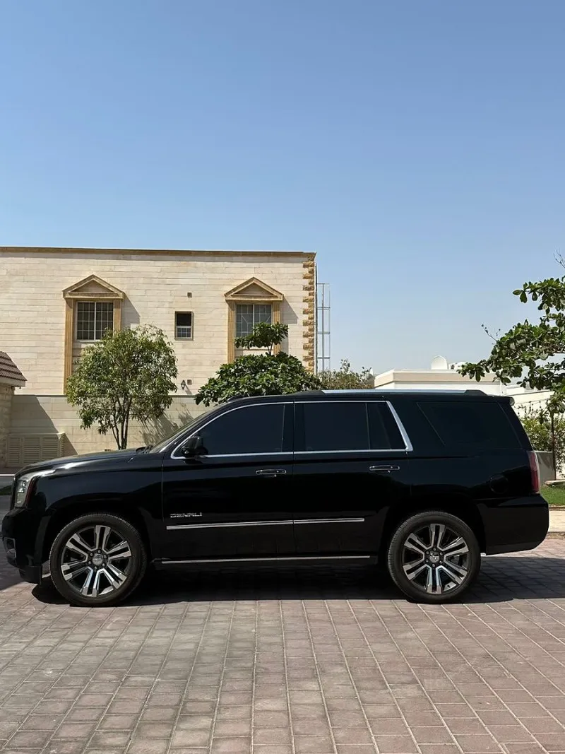 2019 GMC Yukon in Dubai