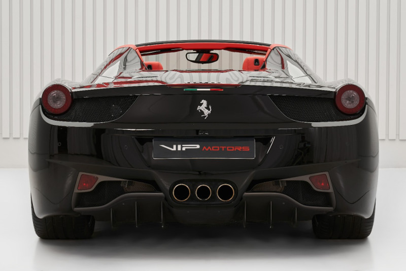 2015 Ferrari 458 in dubai