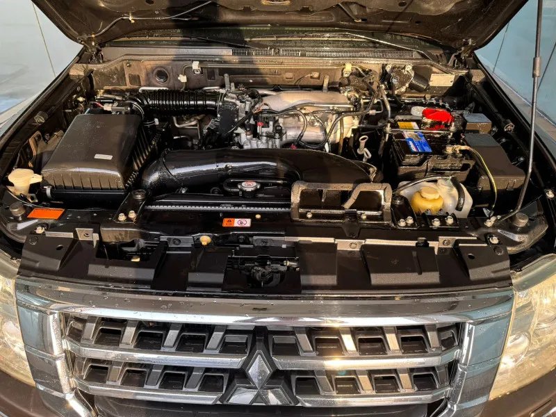 2016 Mitsubishi Pajero in Dubai
