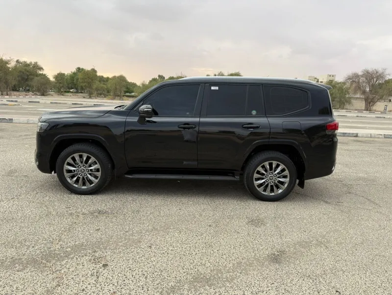2022 Toyota Land Cruiser in Dubai