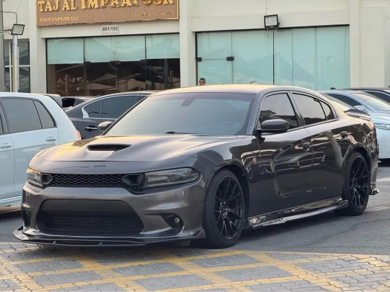 2019 دودج شارجر in Dubai