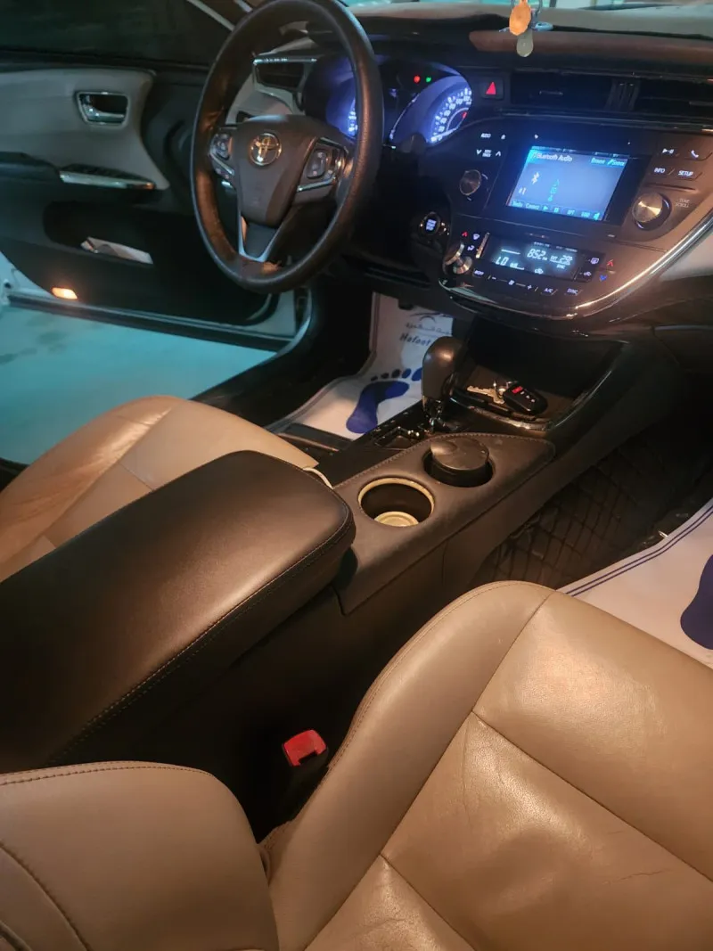 2013 Toyota Avalon in Dubai