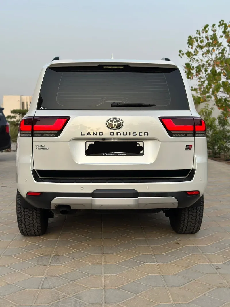 2022 Toyota Land Cruiser in Dubai