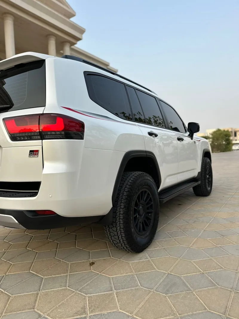 2022 Toyota Land Cruiser in Dubai