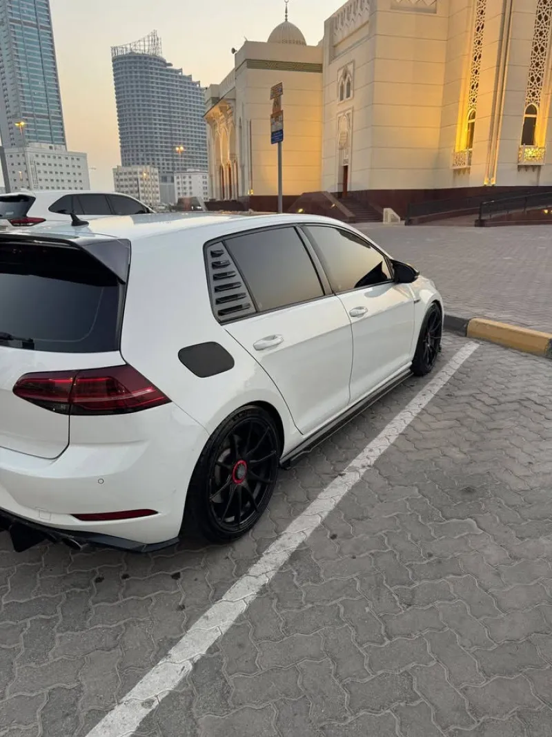 2018 Volkswagen Golf in Dubai