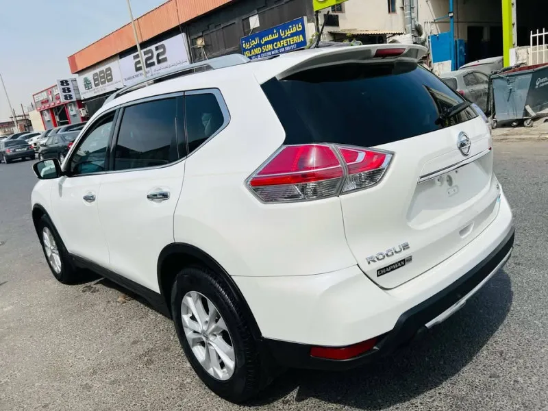 2014 Nissan Rogue in Dubai