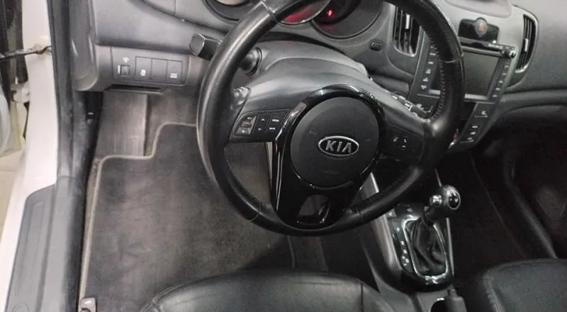 2013 Kia Forte in Dubai