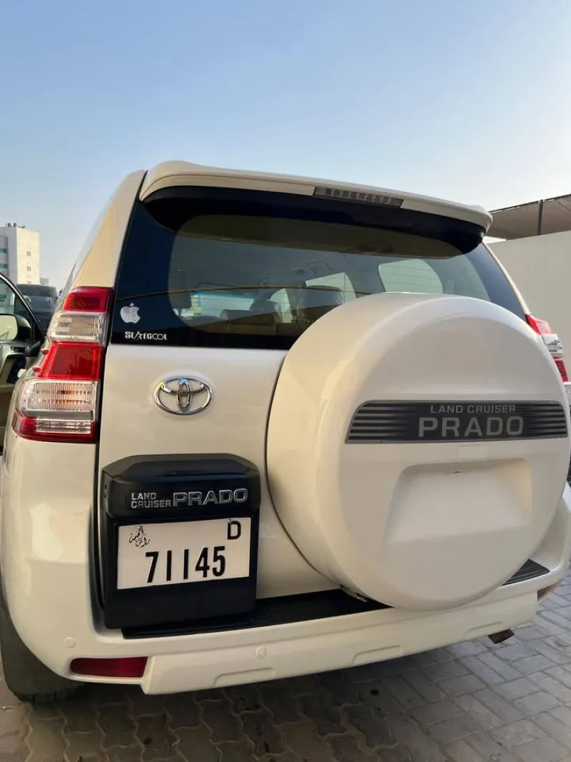 2015 تويوتا برادو in Dubai
