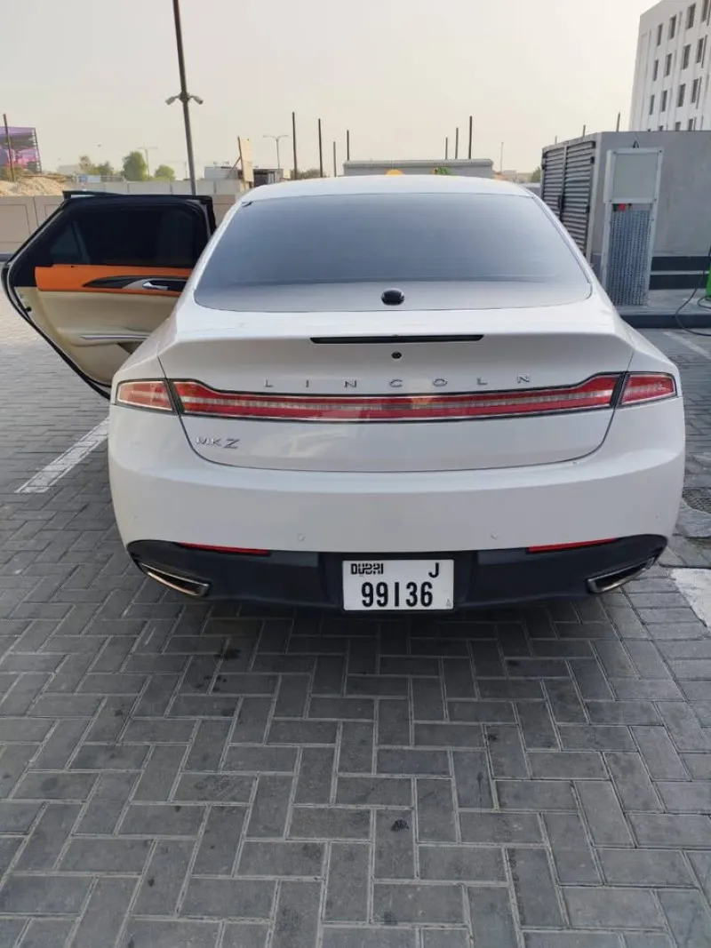 2013 لينكولن ام كي زد in Dubai