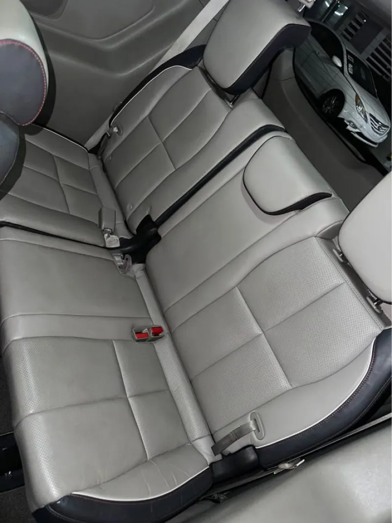 2017 Kia Sedona in Dubai