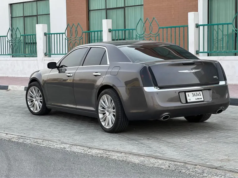2013 كرايسلر ٣٠٠ in Dubai
