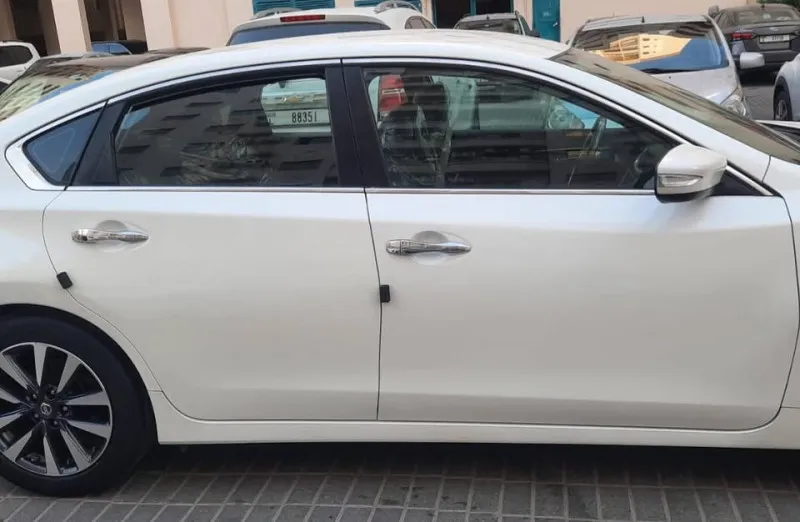 2017 نيسان آلتيما in Dubai