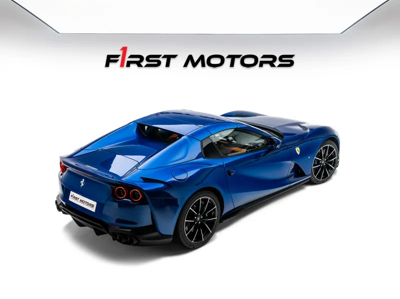2021 فيراري 812 سوبر فاست in Dubai