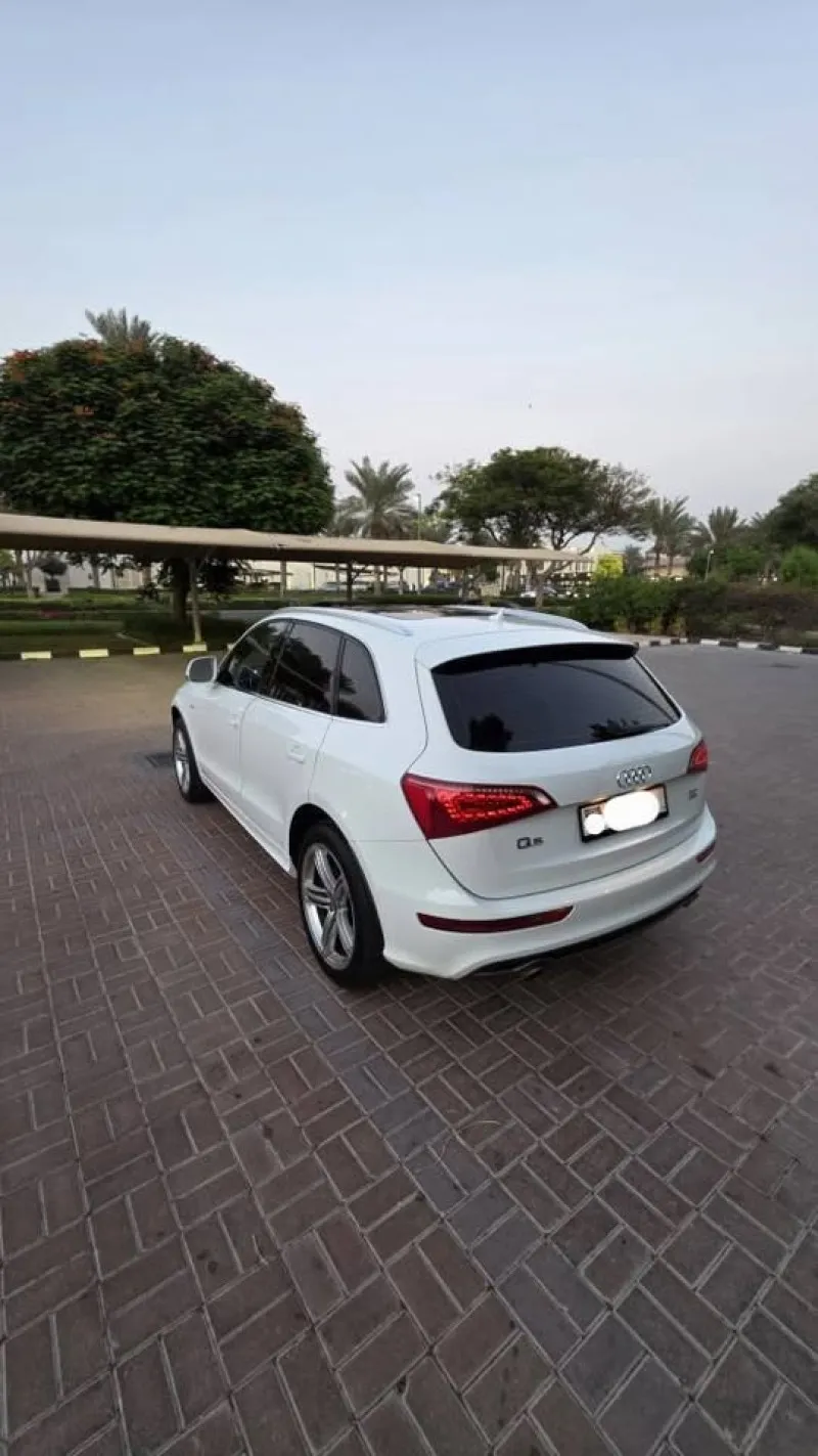 2010 اودي  كيو٥ in Dubai